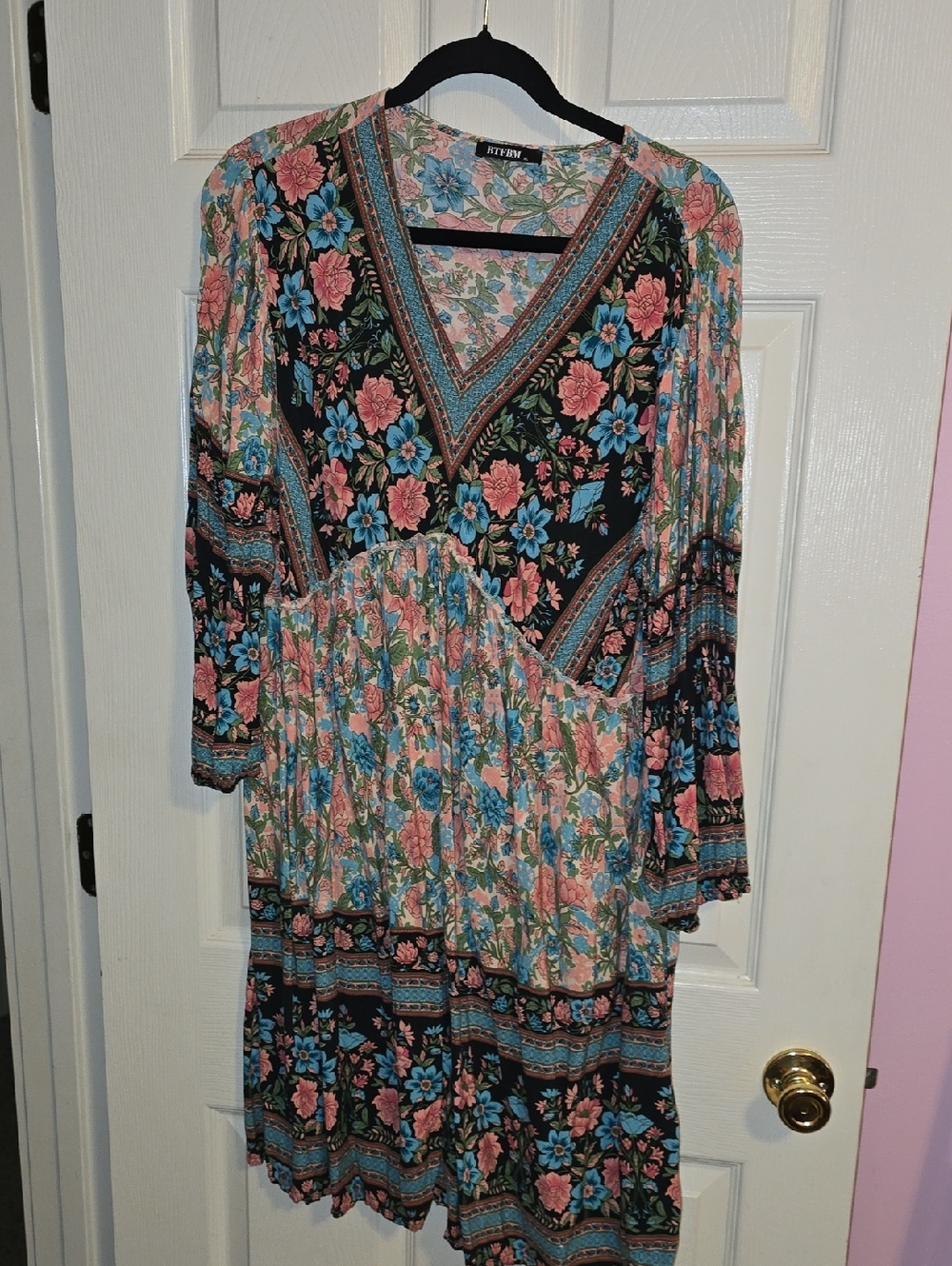 RHYTHM Floral V-Neck Tiered Long-Sleeve Dress in Black with Pink & Blue Flowers